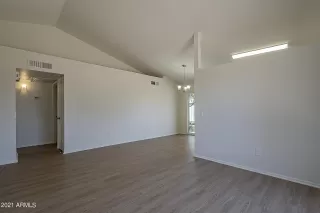 Photo #3: 6235875 Listing 