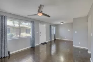 Photo #3: 6235916 Listing