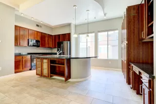 Photo #1: 6235985 Listing