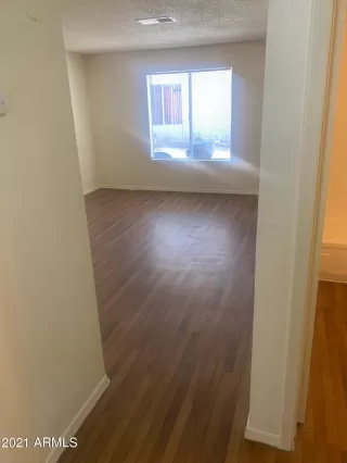 Photo #3: 6236047 Listing