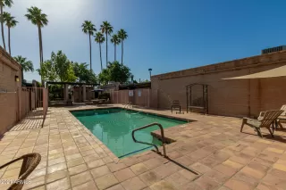 Photo #3: 6236258 Listing