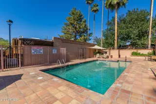 Photo #4: 6236258 Listing