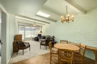 Photo #6: 6236258 Listing