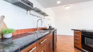 Photo #1: 6236296 Listing