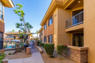 Photo #4: 6236432 Listing