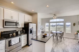 Photo #2: 6236448 Listing