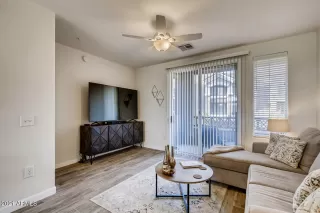 Photo #4: 6236448 Listing