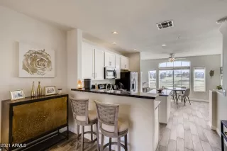 Photo #5: 6236448 Listing