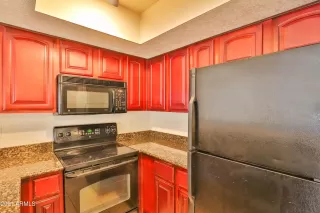 Photo #5: 6236503 Listing