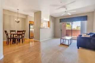 Photo #3: 6236584 Listing