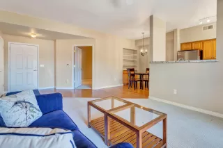 Photo #4: 6236584 Listing