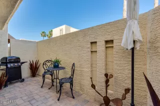 Photo #6: 6236590 Listing