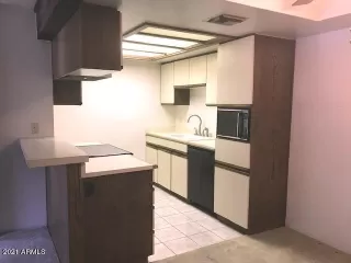 Photo #4: 6236643 Listing