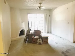 Photo #6: 6236643 Listing