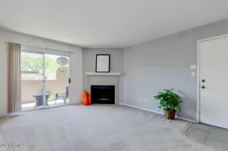 Photo #3: 6236724 Listing