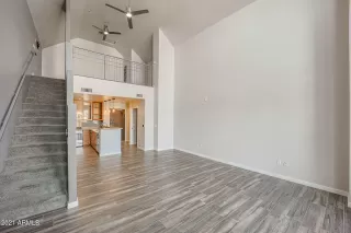 Photo #6: 6236733 Listing