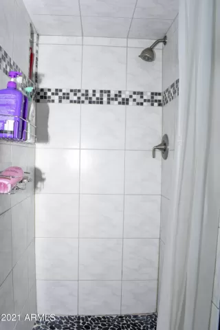 Photo #5: 6236779 Listing