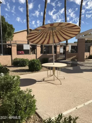 Photo #3: 6236798 Listing