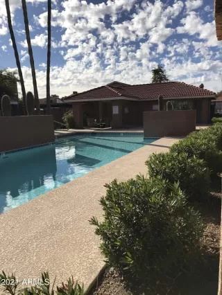 Photo #5: 6236798 Listing