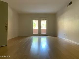 Photo #6: 6236809 Listing