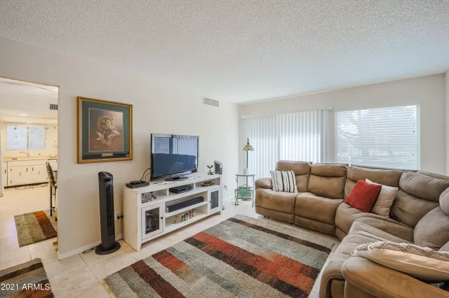 MLS: 6236962 Condo For Sale