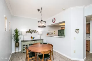 Photo #2: 6236989 Listing