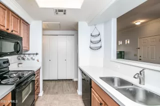 Photo #5: 6236989 Listing