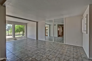 Photo #6: 6236999 Listing 
