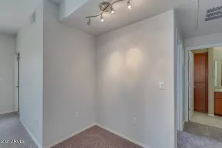 Photo #4: 6237039 Listing