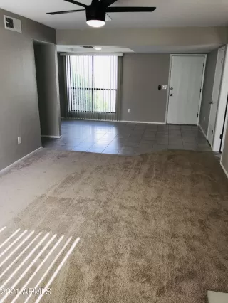 Photo #6: 6237086 Listing