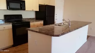 Photo #3: 6237092 Listing