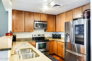 Photo #5: 6237108 Listing