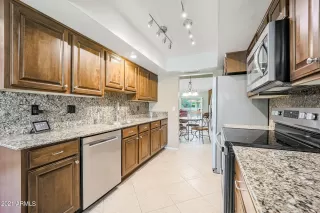 Photo #3: 6237151 Listing 