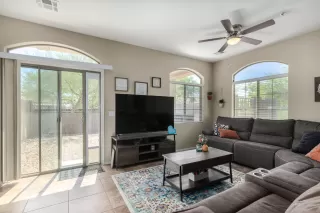 Photo #2: 6237184 Listing