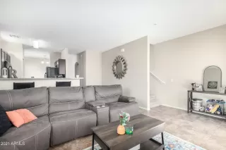 Photo #4: 6237184 Listing