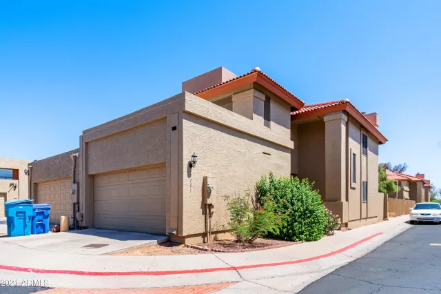 MLS: 6237212 Condo For Sale