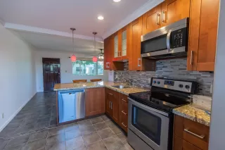 Photo #6: 6237236 Listing