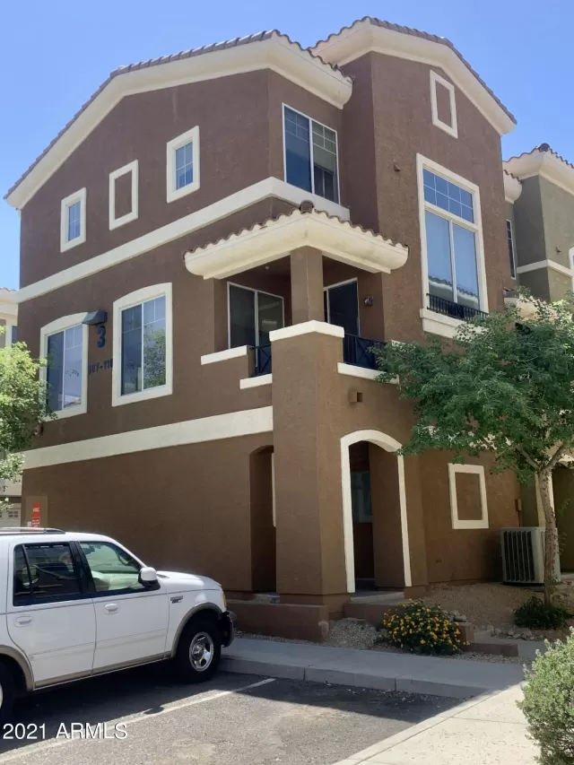 MLS: 6237280 Condo For Sale