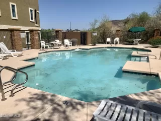 Photo #2: 6237280 Listing