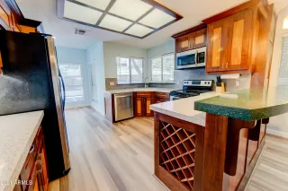 Photo #1: 6237522 Listing