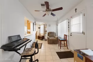 Photo #4: 6237623 Listing