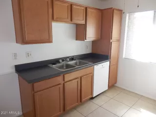 Photo #3: 6237713 Listing