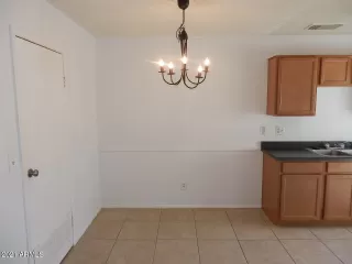 Photo #6: 6237713 Listing