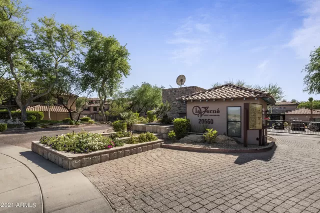 MLS: 6237739 Condo For Sale