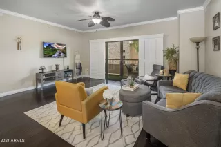 Photo #4: 6237739 Listing