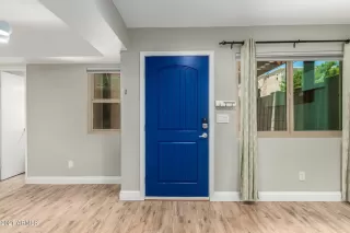 Photo #4: 6237897 Listing 