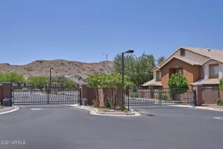 Photo #3: 6237938 Listing