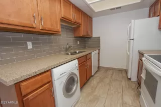 Photo #5: 6237941 Listing