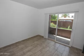 Photo #6: 6237941 Listing