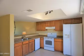 Photo #4: 6237943 Listing 